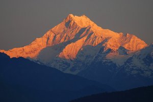Gunung Tertinggi di Dunia Kanchenjunga